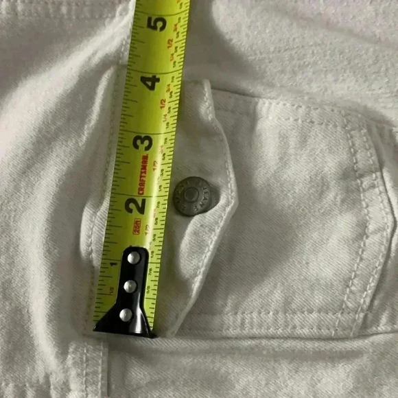 R Jeans Bright White Jean Jacket, Trucker Style, Thick w a bit of stretch - Picture 6 of 6